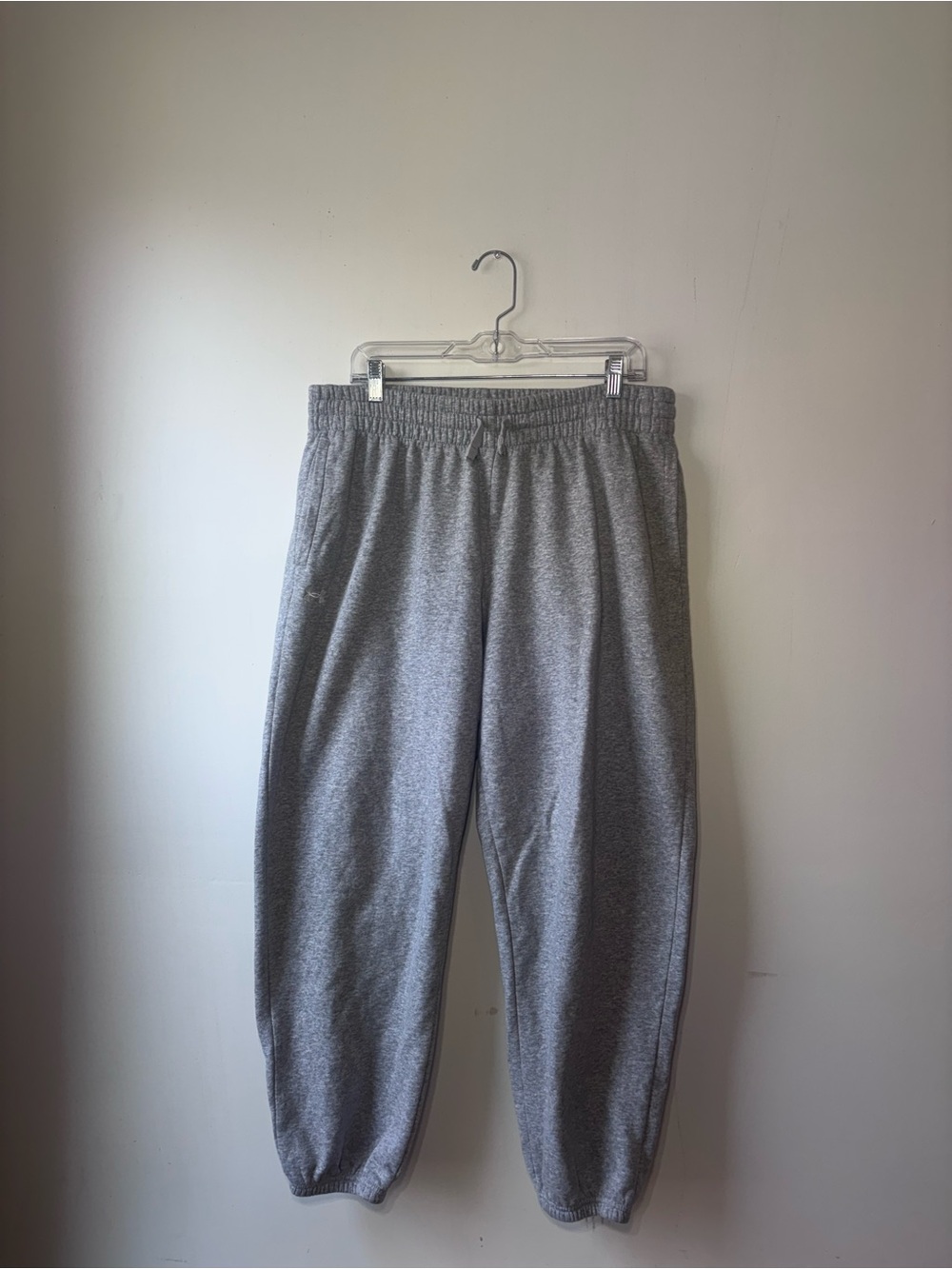 Under Armour Men's Cuffed Joggers Sweatpants Grey XL